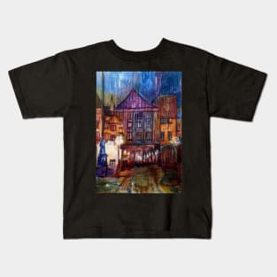 Toruń at war with photorealism Kids T-Shirt